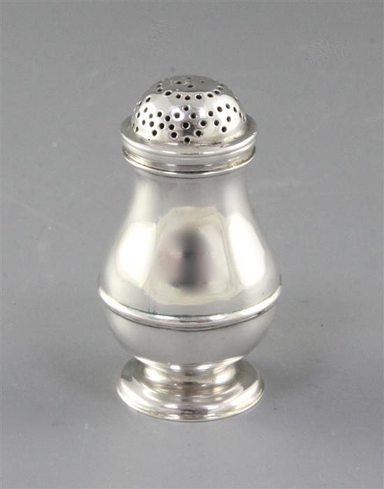 An early George II silver bun pepper pot, Height 70mm Weight 1.5oz/47grms